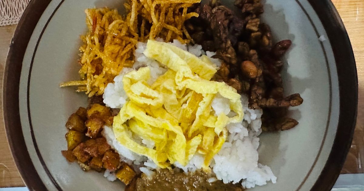 Nasi uduk simple magic com