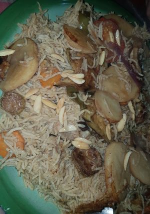 صورة لوصفة مقلوبة الدجاج بالخضار