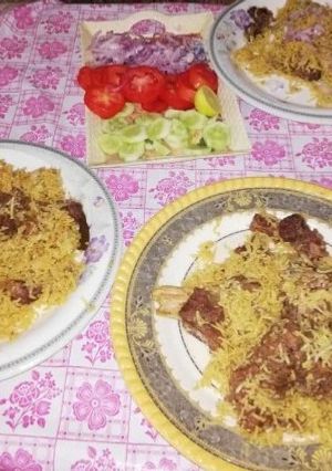 A picture of Beef smoked pulao.