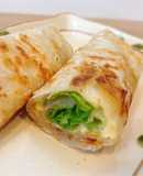Bánh paratha cuộn xà lách & phomai