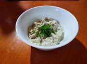 Una foto de salsa de champiñón
