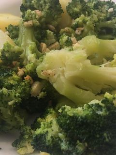Una foto de Brócoli con patata
