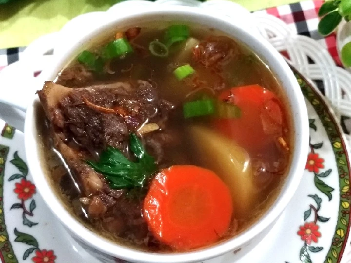 Cara Mudah Menyiapkan Resep 151. Sup Tulang Sapi yang Lezat Anti Ribet, Lezat