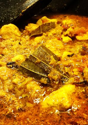 A picture of Kolhapuri Chicken.