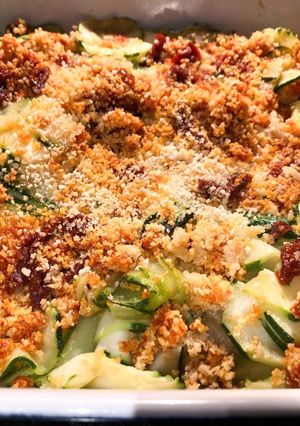 Une photo de Crumble de courgettes aux tomates confites