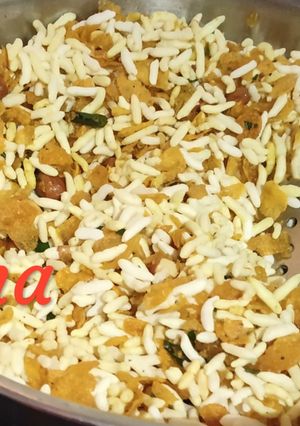 A picture of Instant Cornflakes Chura.