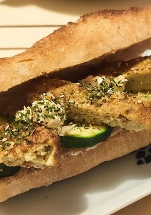 Une photo de ⭐⭐⭐Sandwich Um-i-ami