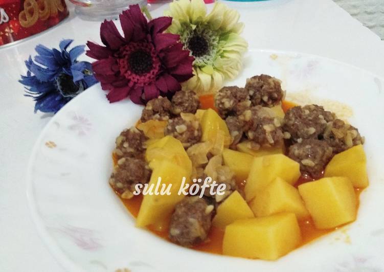 Sulu köfte (bakso turki)