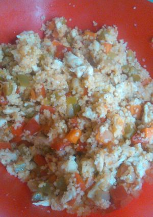 Una foto de Cuscús con pollo