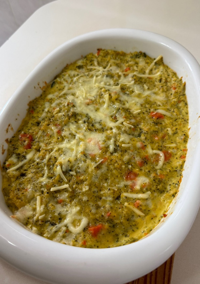 Una foto de Pastel de brócoli, coliflor y zanahoria