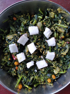 சிறுகீரை பொரியல் (Sirukeerai poriyal recipe in tamil) செய்முறை முக்கிய புகைப்படம்