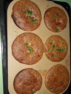 खजूर कप केक (khajur cup cake recipe in hindi) रेसिपी मुख्य फोटो