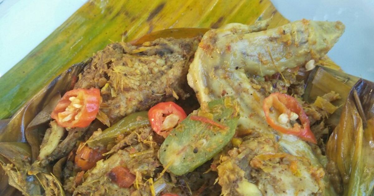 Resep Pepes Ayam Bumbu Rajang|Base Genep Simple oleh Citra Devi - Cookpad