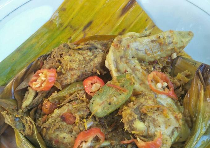 Langkah Mudah untuk Menyiapkan Pepes Ayam Bumbu Rajang|Base Genep simple Anti Gagal