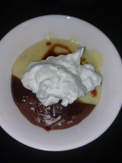 Una foto de Natilla de limón 🍋 y chocolate 🍫 a mi manera