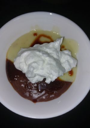 Una foto de Natilla de limón 🍋 y chocolate 🍫 a mi manera