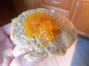 Una foto de mermelada de mango