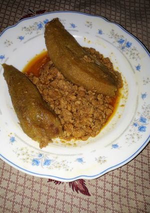 A picture of Karele qeema.
