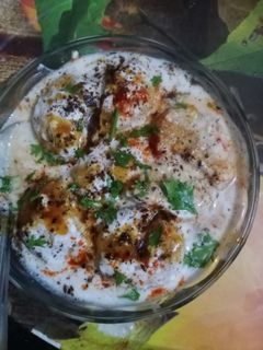 दही बड़ा(dahi vada recipe in hindi) रेसिपी मुख्य फोटो