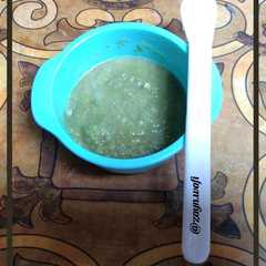 A picture of Snack mpasi Pure Alpukat || menu selingan mpasi 6mo.
