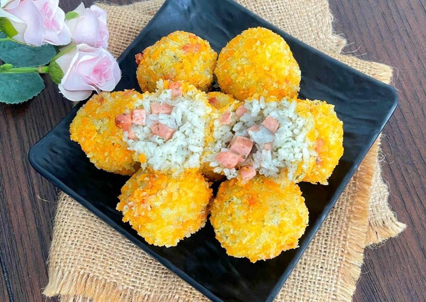 Bola bola Nasi