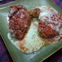 A picture of Crispy fried cheese chicken.