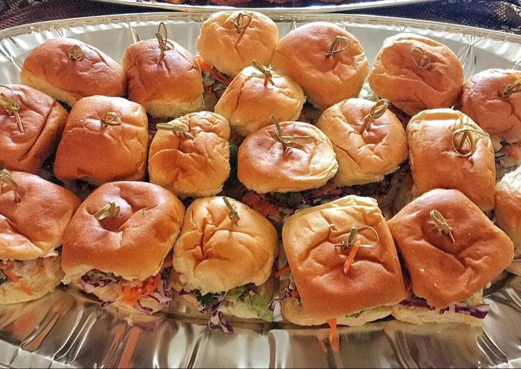 Steps to Prepare Award-winning Bahn Mi Slider