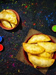 ठंडाई गुजिया (Thandai Gujiya recipe in Hindi) रेसिपी मुख्य फोटो