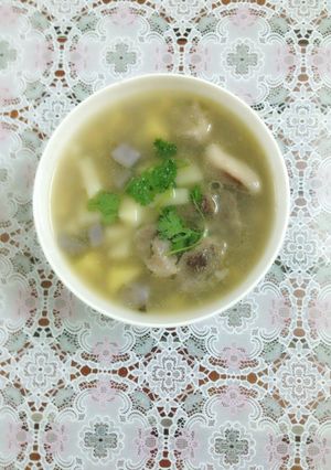 Hình của món Canh sườn heo hầm củ quả.