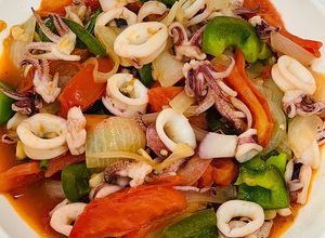 Hình của món Mực xào sate.