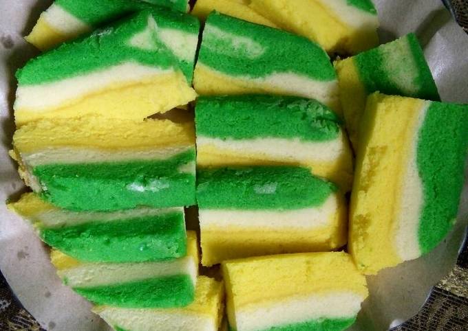 Resep Kue bolu kukus tiga rasa ala chef mila ) oleh Resep Kue bolu kukus tiga rasa ala chef mila ) oleh