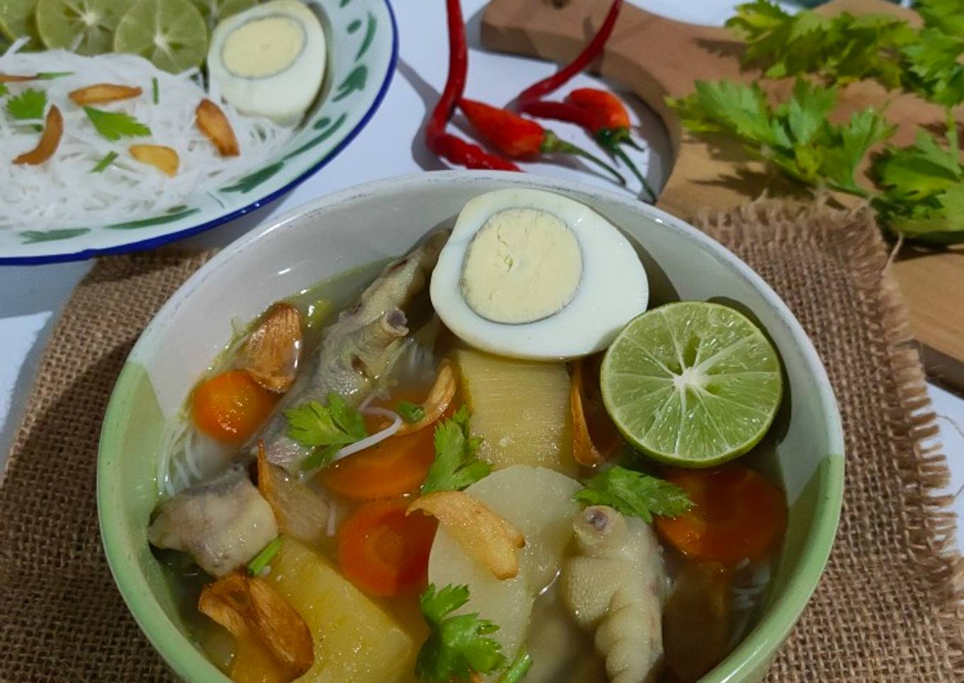 360. Sop Singkong Ceker