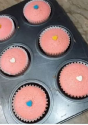A picture of Strawberry Cup Cakes.