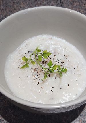 A picture of Rice and Chicken Porridge.