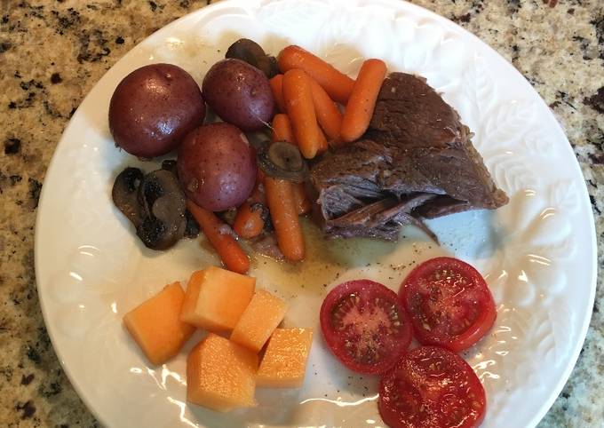 How to Prepare Super Quick Homemade Chuck Pot Roast with Baby Carrots &amp; Baby Red Potatoes