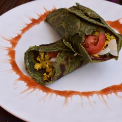 A picture of Palak paneer kathi rolls.