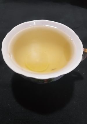 A picture of Ginger lemon green tea.