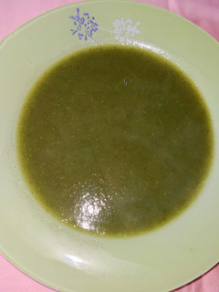 Una foto de Puré de verduras verde que te quiero verde
