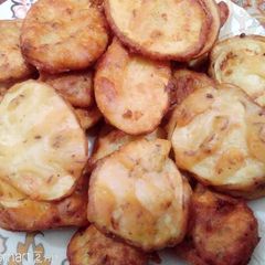 Potato pakora A picture of Potato pakora.
