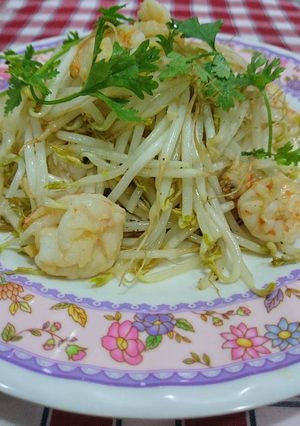 Hình của món Giá xào tôm.