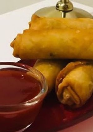 A picture of Spring rolls.