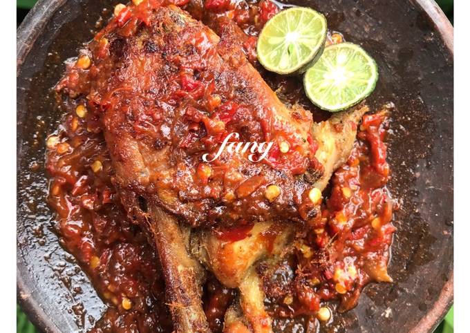 Resep Ayam Penyet Sambal Terasi Oleh Fang Cookpad