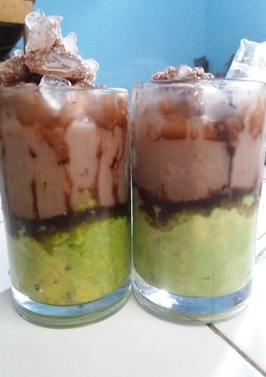 Foto resep Es PoCok (Alpukat Kocok) Sangat Simple