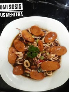 Foto resep Cumi Sosis Saus Mentega Sederhana