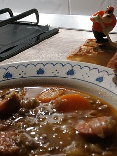 Una foto de Lentejas con chorizo picante - #weekendreto
