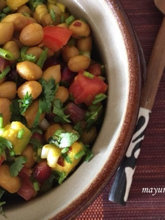 A picture of Peanut and Fruit Salad.