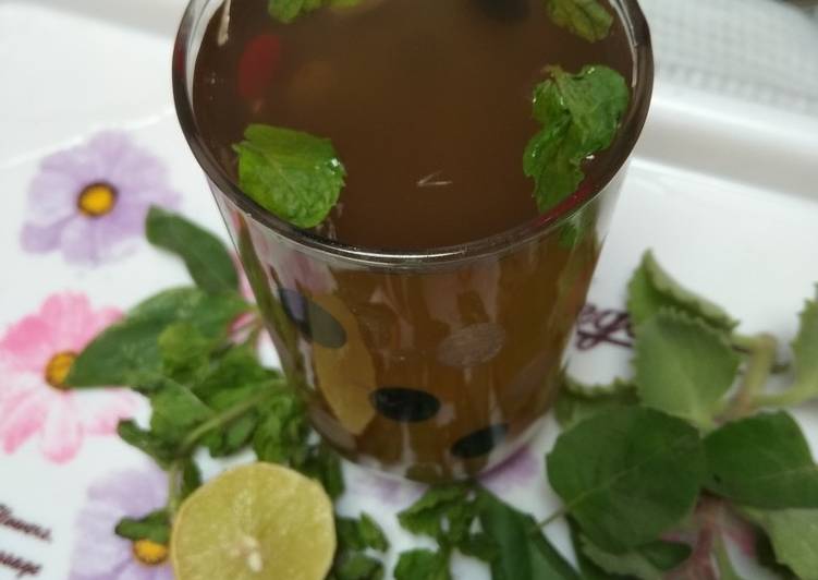 Steps to Make Speedy Herbal Tea of fresh leaves