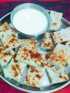 ઢોકળા (Dhokla Recipe In Gujarati) રેસીપી મુખ્ય ફોટો