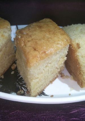 A picture of Eggless vanilla sponge cake without curd and condensed milk.