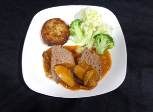 Una foto de Asado de Carne Molida con Salsa de Champiñones